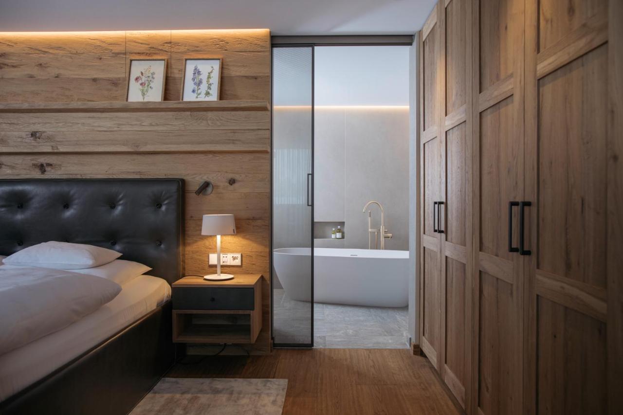 Suite mit Bergblick