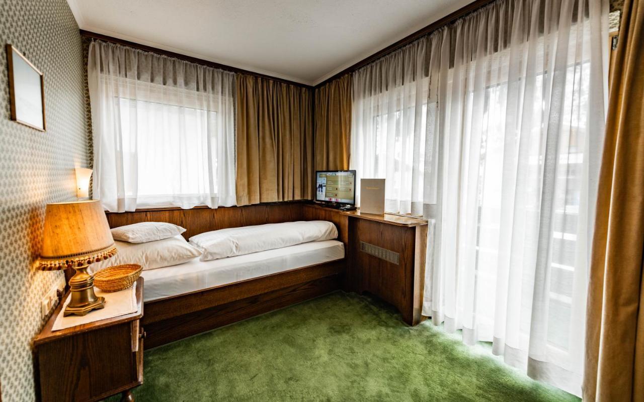 Single Room,1588467900:JPEG